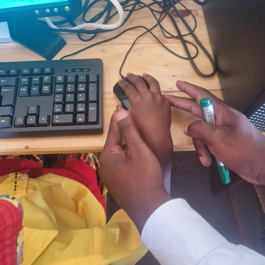 Hands-on learning with keyboard and USB